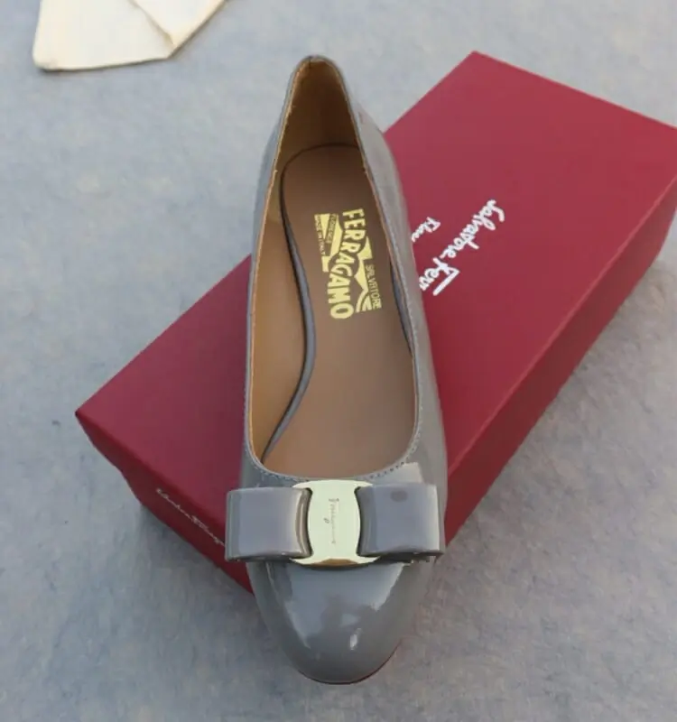 salvatore ferragamo flat chaussures pour femme s_10aa0643